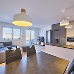 Sunny Terrace Oasis By Interhome 公寓 *